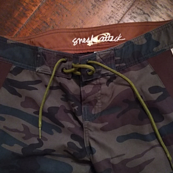 Oneil Sneak attack real board shorts size 7 - Picture 3 of 7
